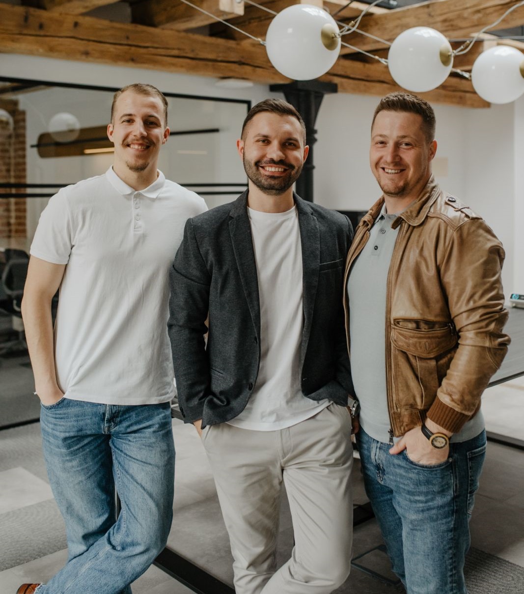 Echipa All About Finance - consultanți financiari profesioniști dedicați educației financiare